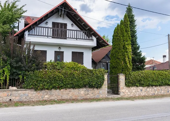 Luxury Traditional Villa
