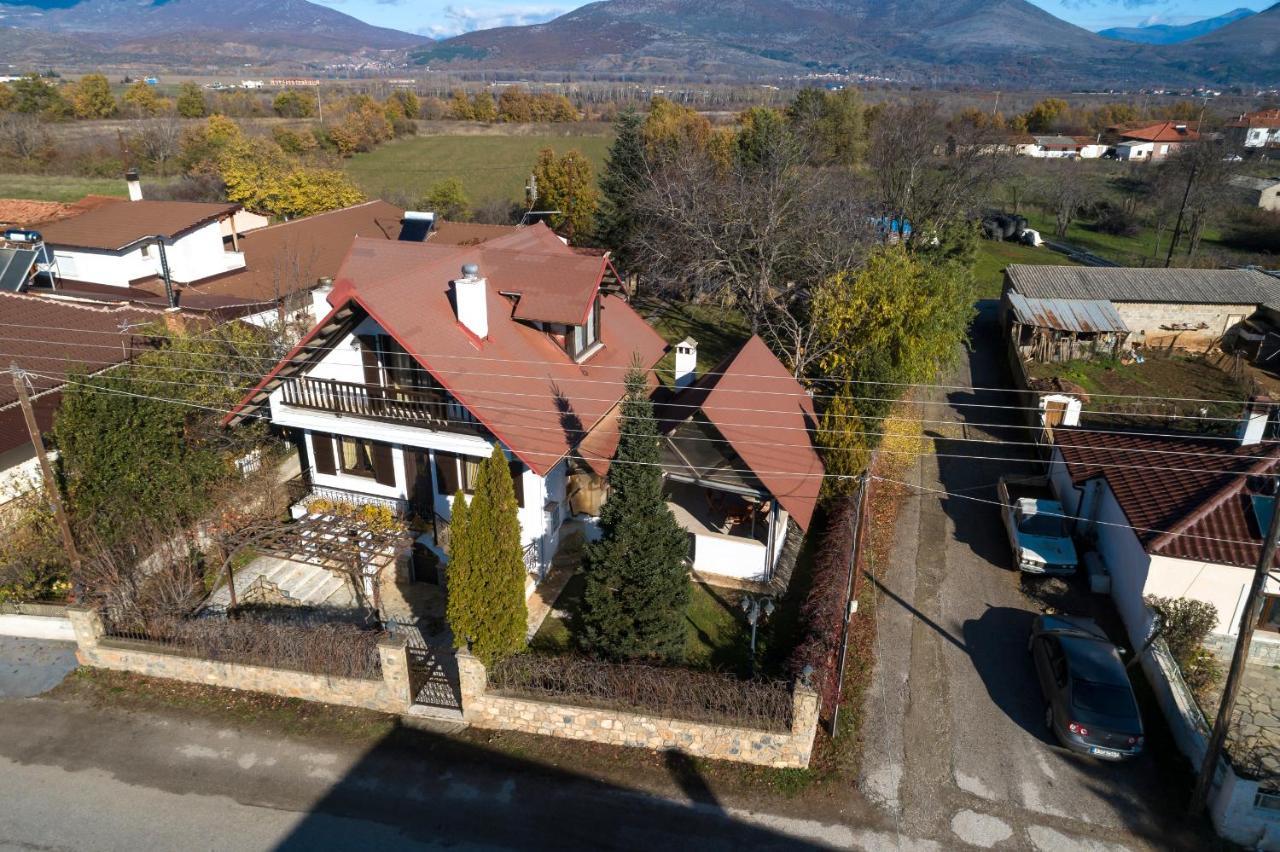 Villa Luxury Traditional Khiliodhendron