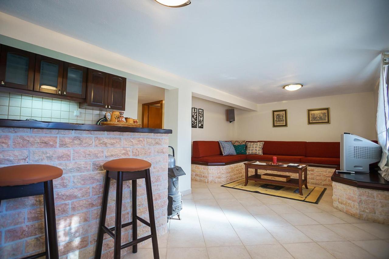 Luxury Traditional Villa