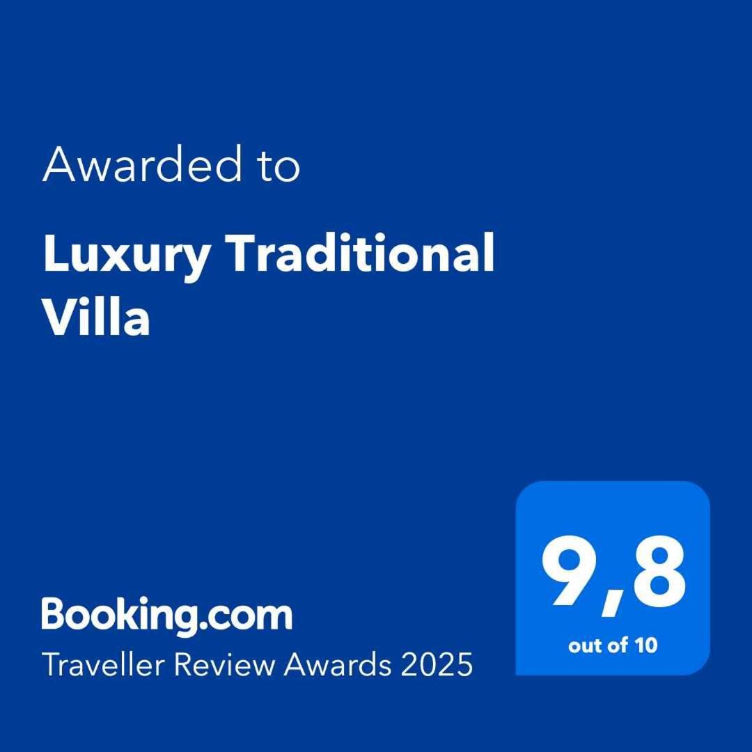 Luxury Traditional Villa *